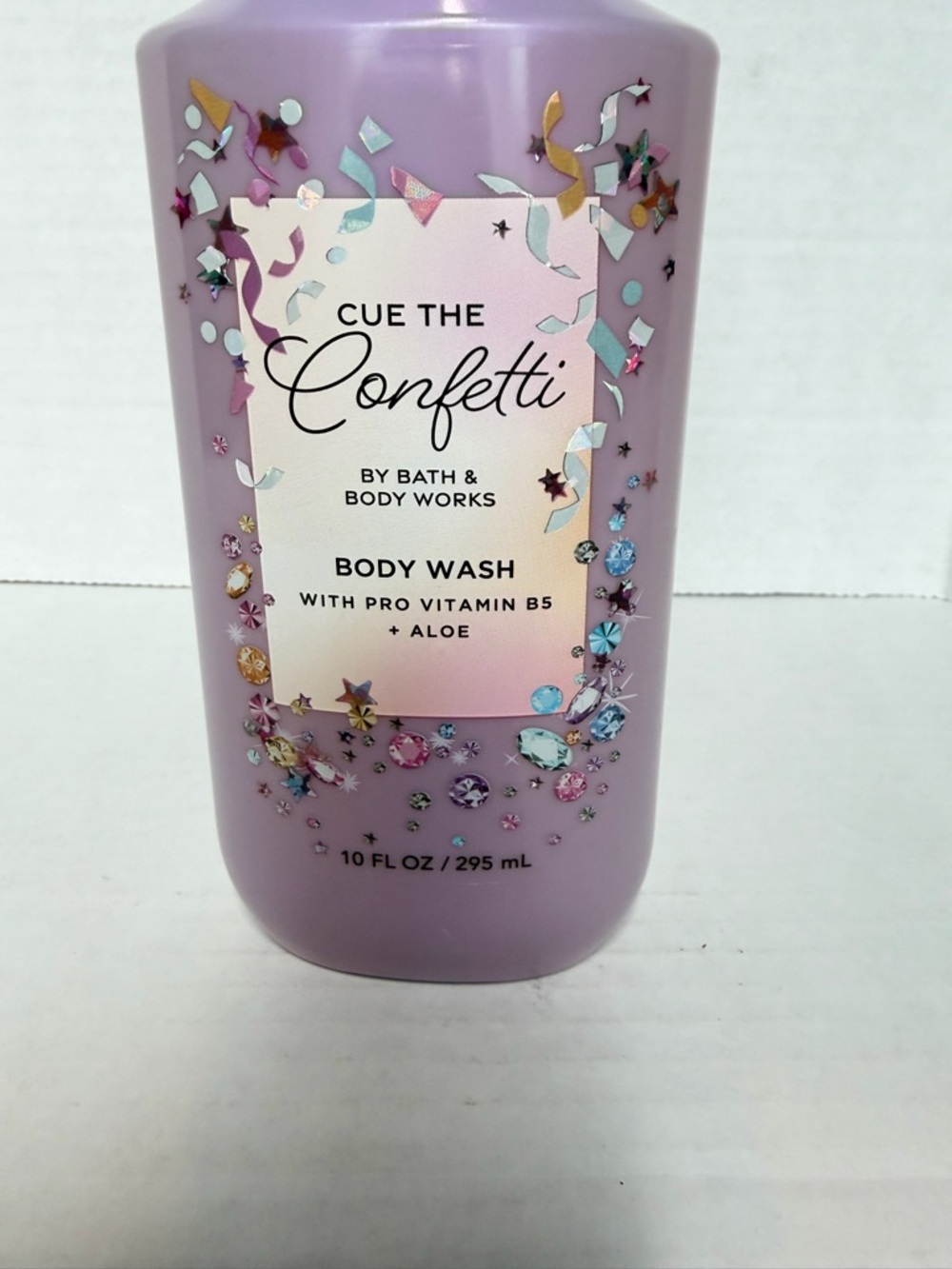 New Bath & Body Works Cue the Confetti Body Wash 10 oz Blackberry Aloe Vitamin - Picture 2 of 5